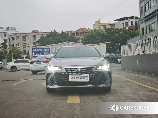 Toyota Asian dragon 2023 Серебристо-серый из Китая, фото 4
