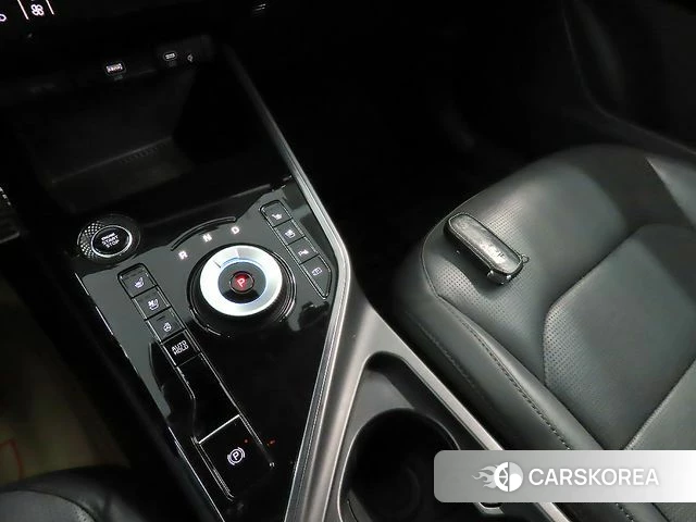 Kia Di Ol Nu Niro 2022 Темно-зеленый из Кореи, фото 4