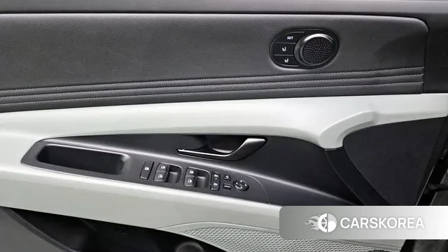 Hyundai The New Avante Hybrid (CN7) 2023 Серый из Кореи, фото 4