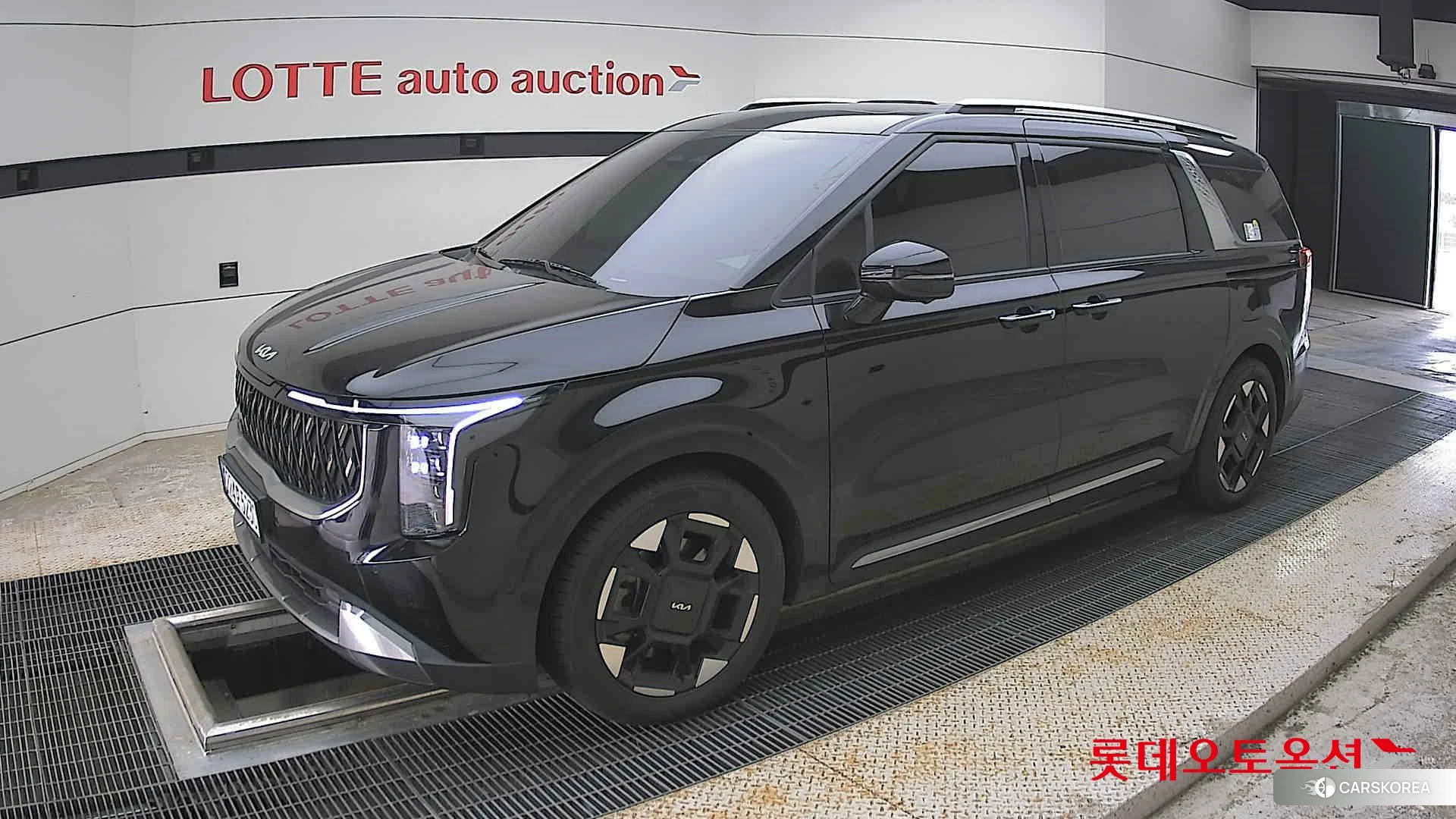 Kia Carnival 2025 Черный из Кореи, фото 4