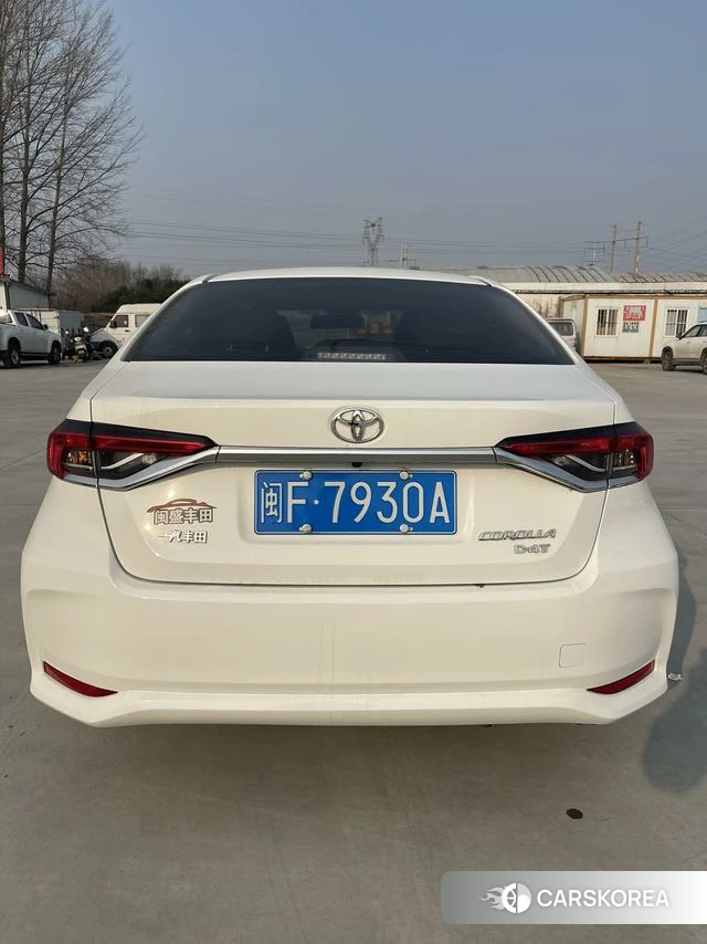 Toyota Corolla 2022 Белый из Китая, фото 4