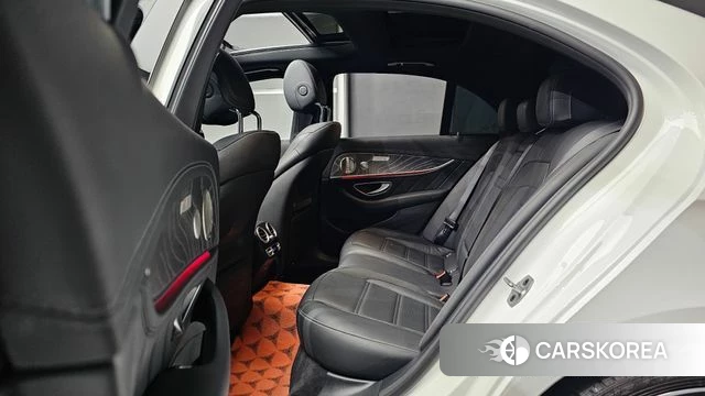 Mercedes-Benz E-Class W213 2022 Белый из Кореи, фото 4