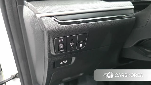 Kia The New K5 3rd generation 2023 Белый из Кореи, фото 4