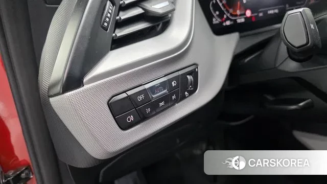 BMW 1 Series (F40) 2021 Оранжевый из Кореи, фото 4