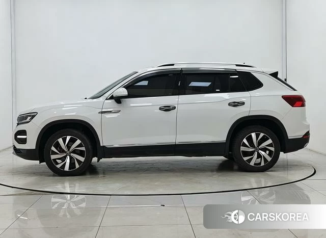 Volkswagen Tanyue 2022 Белый из Китая, фото 4