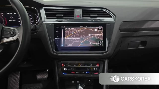 Volkswagen Tiguan second Generation 2022 Серебряный из Кореи, фото 4
