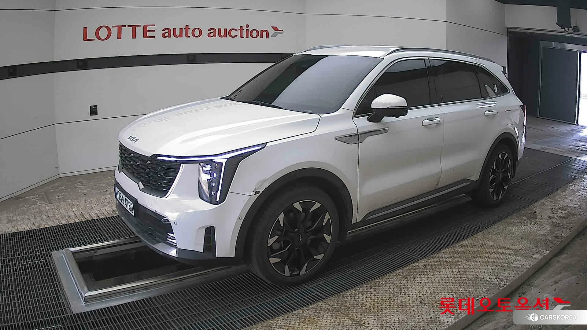 Kia Sorento 2024 Snow White Pearl из Кореи, фото 4
