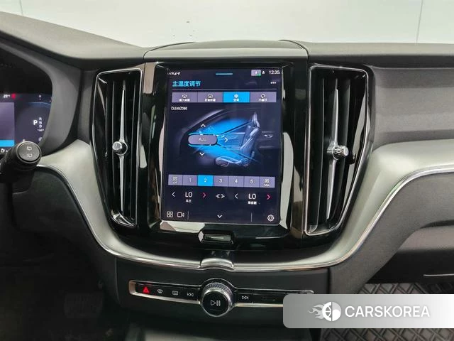 Volvo XC60 2025 Синий из Китая, фото 4