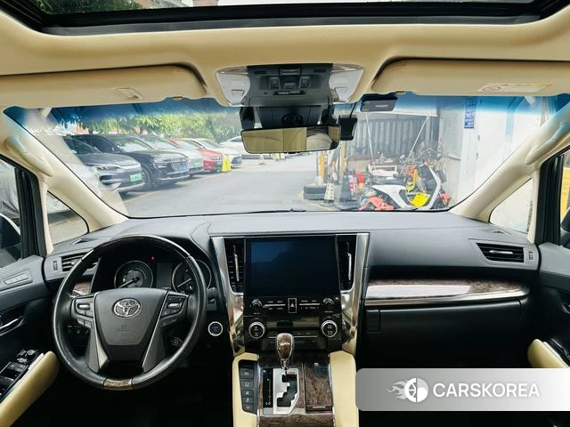 Toyota Elfa 2023 Белый из Китая, фото 4