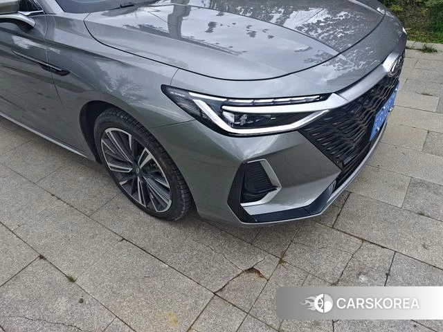 Chery Arrizo 8 2024 Темно-серый из Китая, фото 4
