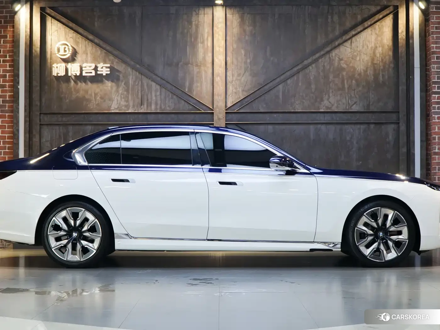 BMW 7 series 2023 Черный из Китая, фото 4