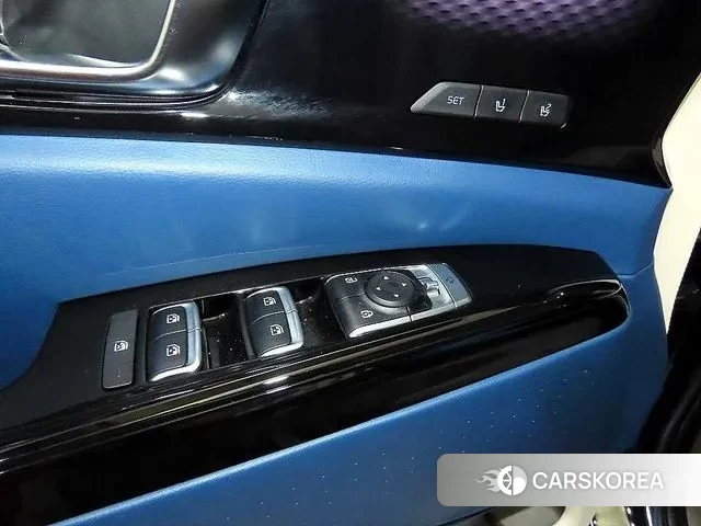 Kia Carnival 4th generation 2023 Черный из Кореи, фото 4