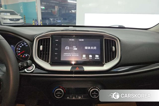 Kia Yi Ran 2018 Белый из Китая, фото 4