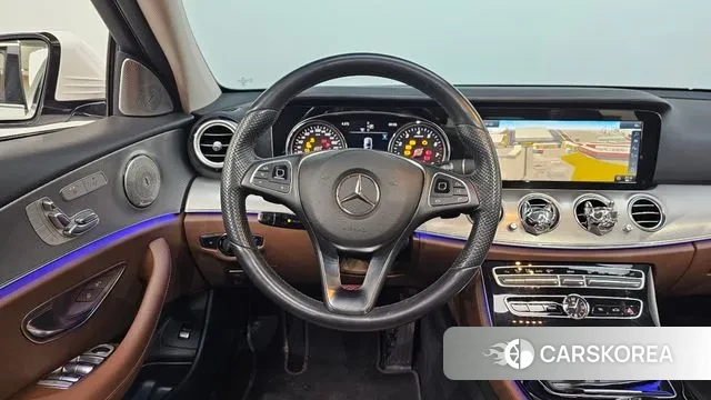 Mercedes-Benz E-Class W213 2018 Белый из Кореи, фото 4