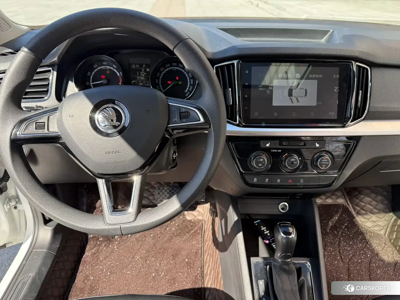 Skoda Komick 2024 Белый из Китая, фото 4