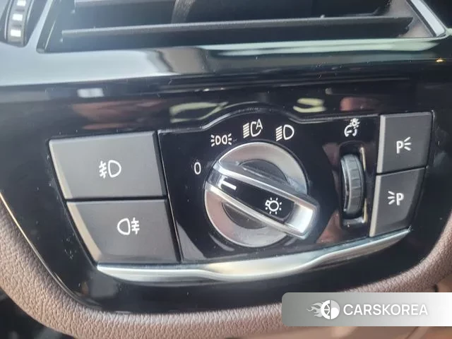 BMW 5 Series (G30) 2018 Черный из Кореи, фото 4