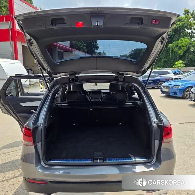 Mercedes-Benz GLC-Class X253 2022 Серебристо-серый из Кореи, фото 4