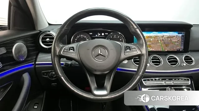 Mercedes-Benz E-Class W213 2018 Белый из Кореи, фото 4