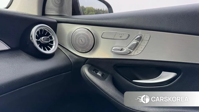 Mercedes-Benz GLC-Class X253 2018 Черный из Кореи, фото 4