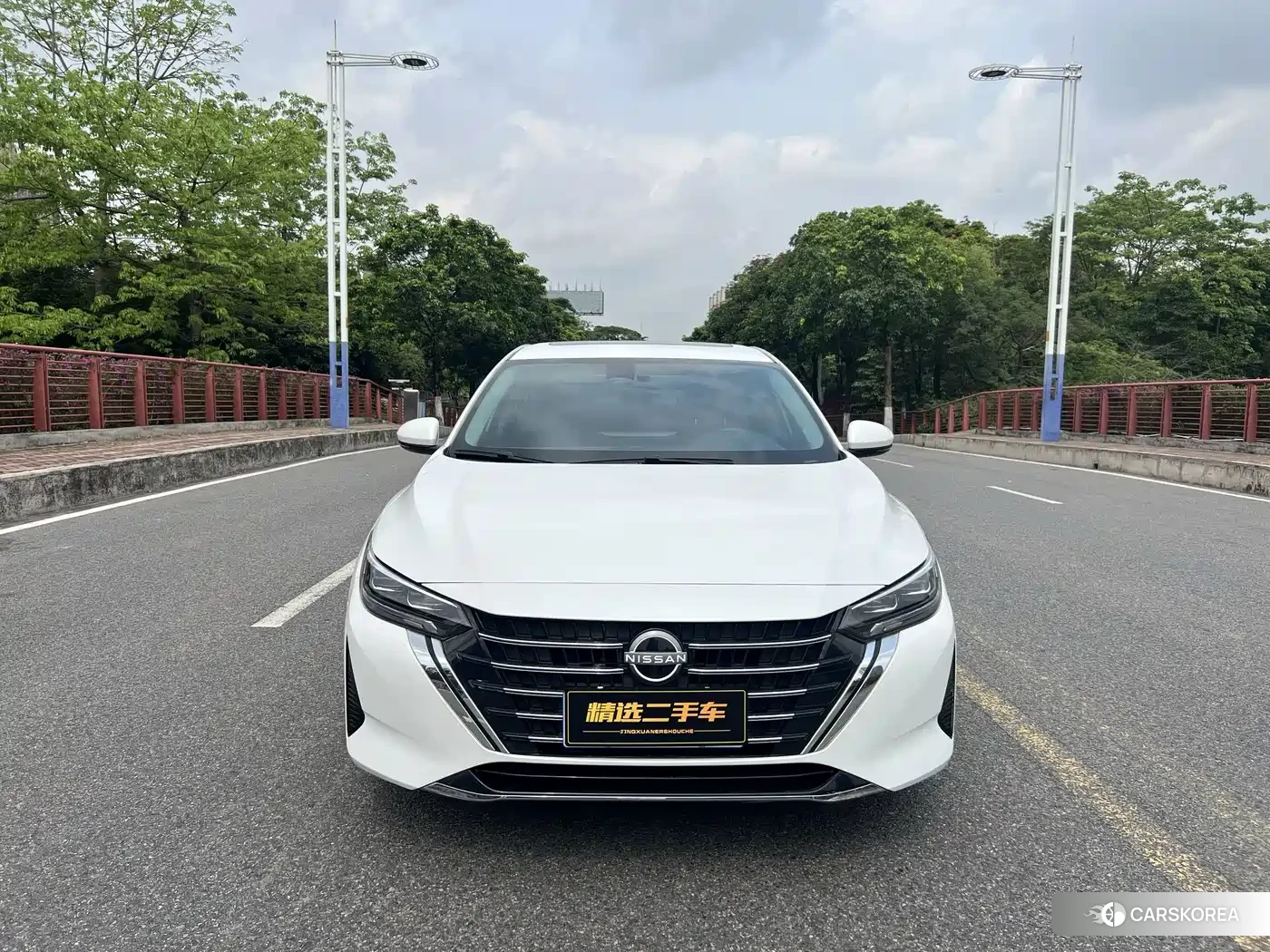 Nissan Sylphy 2023 Белый из Китая, фото 4