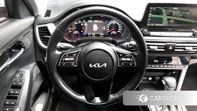 Kia Seltos 2022 Белый из Кореи, фото 4