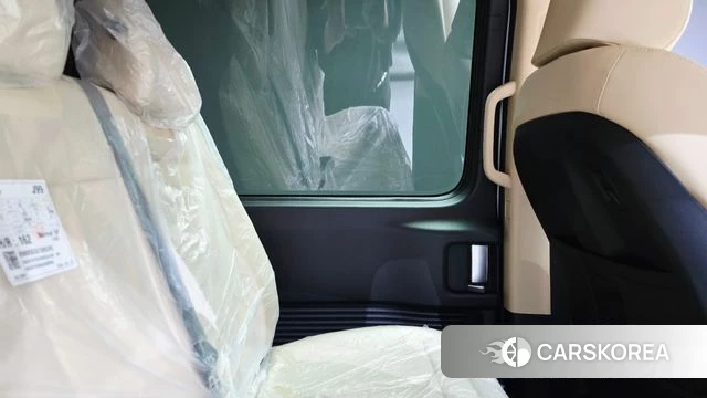 Hyundai Staria 2024 Белый из Кореи, фото 4