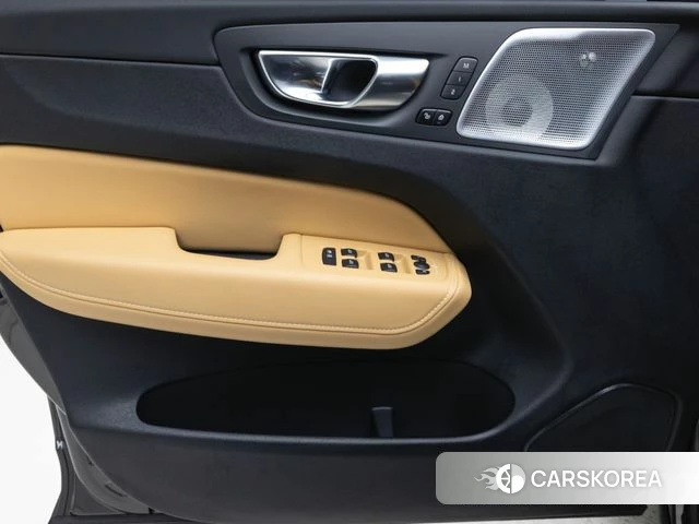Volvo XC60 second Generation 2024 Серый из Кореи, фото 4