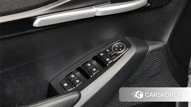 Kia Seltos 2021 Серебристо-серый из Кореи, фото 4