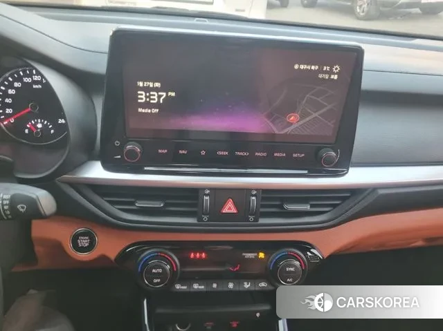 Kia The New K3 2nd generation 2022 Белый из Кореи, фото 4