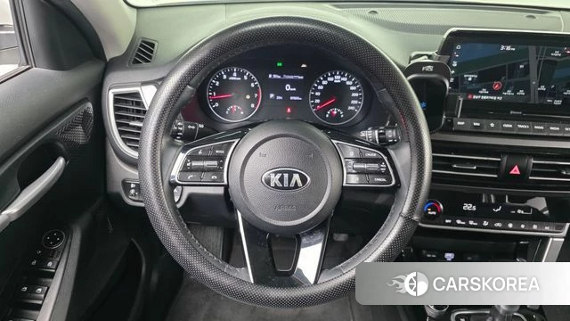 Kia Seltos 2021 Белый из Кореи, фото 4