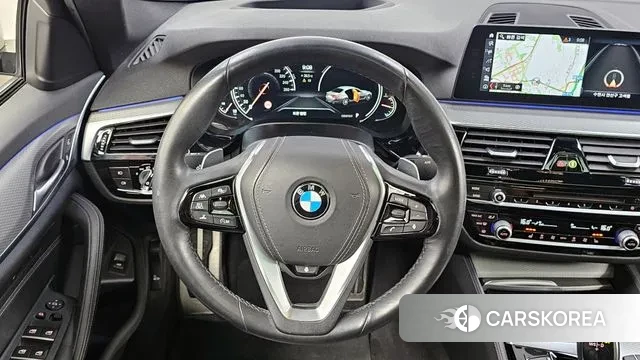 BMW 5 Series (G30) 2018 Белый из Кореи, фото 4