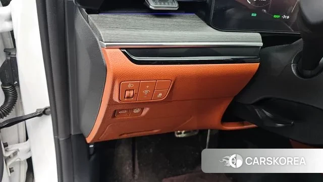 Kia The New K5 Hybrid 3rd generation 2023 Белый из Кореи, фото 4