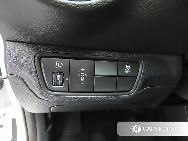 Kia The New K3 2nd generation 2021 Белый из Кореи, фото 4
