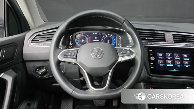 Volkswagen Tiguan second Generation 2023 Серый из Кореи, фото 4
