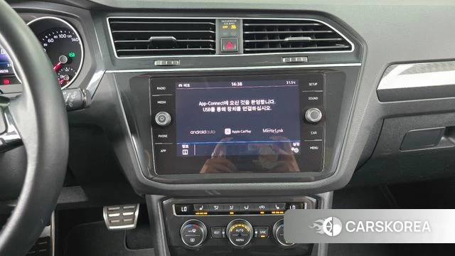 Volkswagen Tiguan second Generation 2018 Черный из Кореи, фото 4