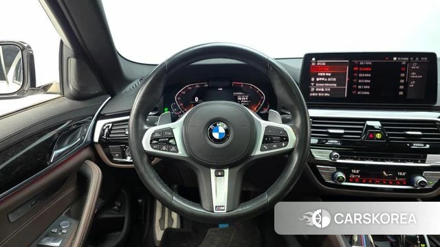BMW 5 Series (G30) 2022 Белый из Кореи, фото 4