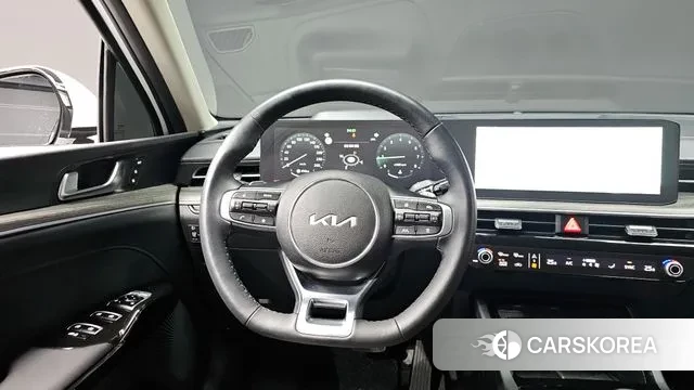 Kia The New K5 3rd generation 2025 Белый из Кореи, фото 4