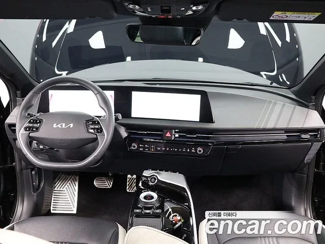Kia EV6 2023 Черный из Кореи, фото 4