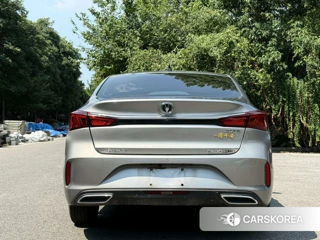 Chang'an Yidong 2020 Серебристо-серый из Китая, фото 4
