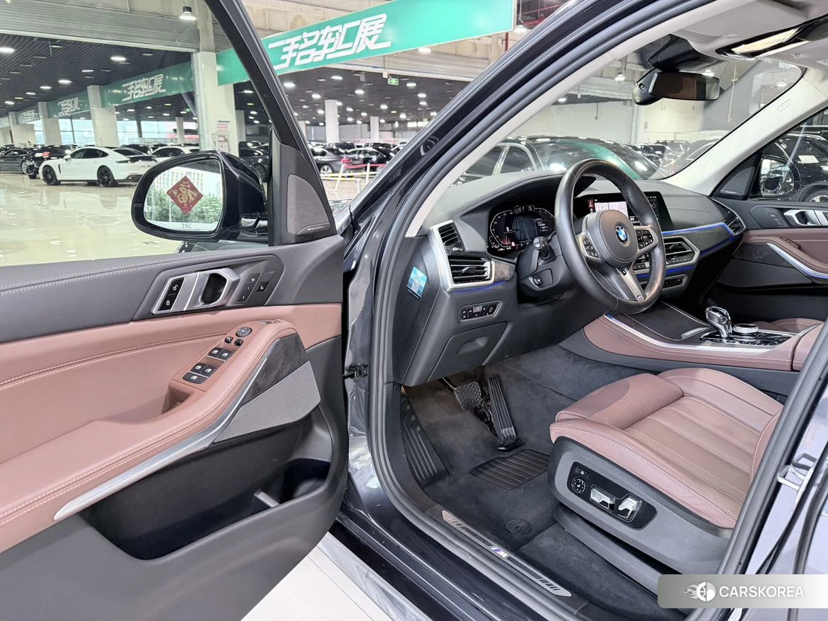 BMW X5 (imported) 2020 Темно-серый из Китая, фото 4