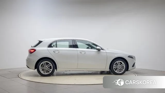 Mercedes-Benz A-Class W177 2024 Белый из Кореи, фото 4