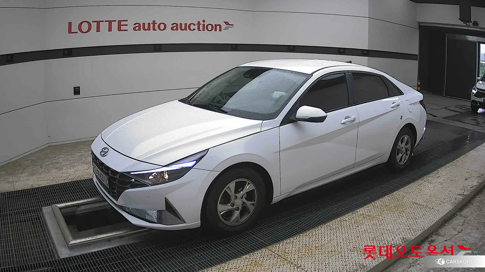 Hyundai Avante 2021 Polar White из Кореи, фото 4