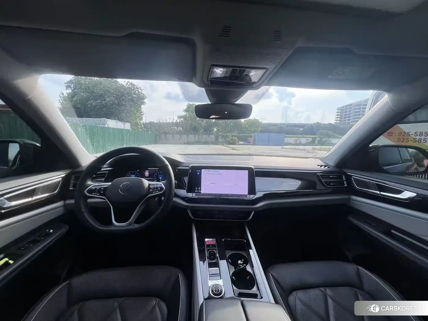 Volkswagen Touareg 2023 Черный из Китая, фото 4
