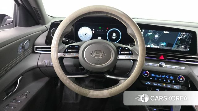 Hyundai The New Avante (CN7) 2023 Белый из Кореи, фото 4
