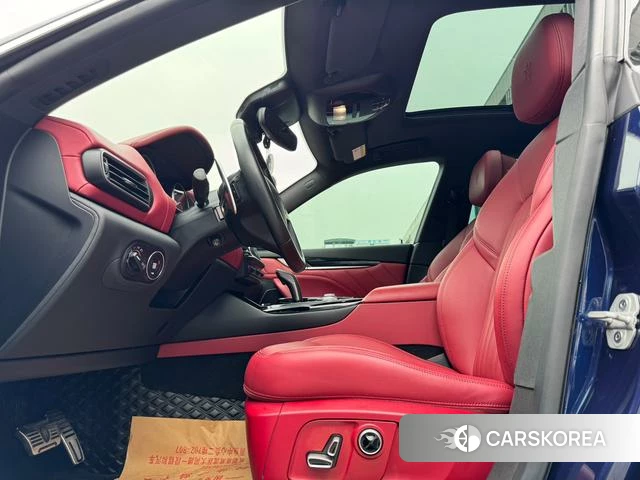 Maserati Levante 2021 Синий из Китая, фото 4