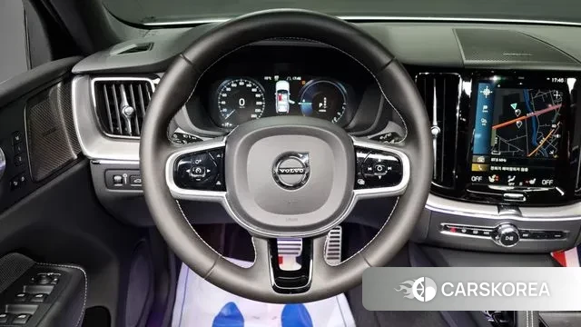 Volvo XC60 second Generation 2021 Белый из Кореи, фото 4