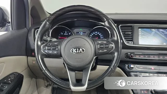 Kia The New Carnival 2018 Серебряный из Кореи, фото 4