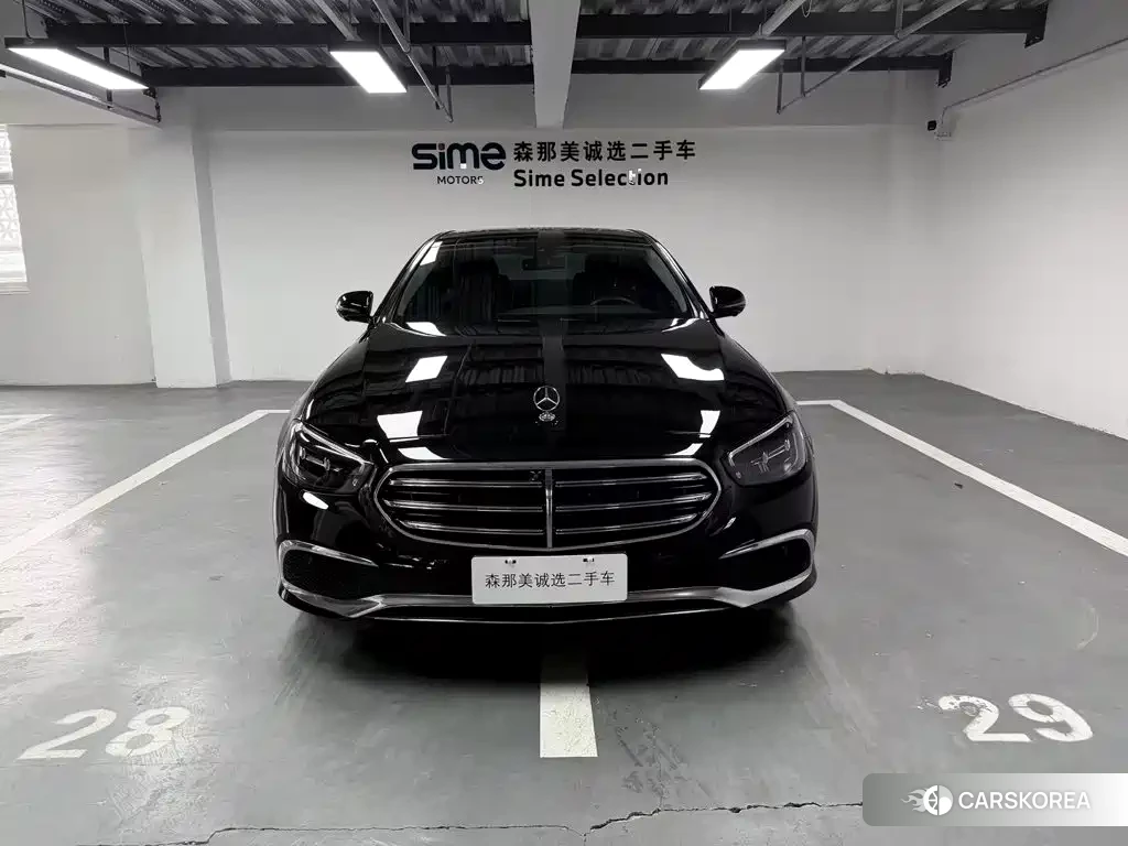 Mercedes-Benz E-Class 2023 Черный из Китая, фото 4