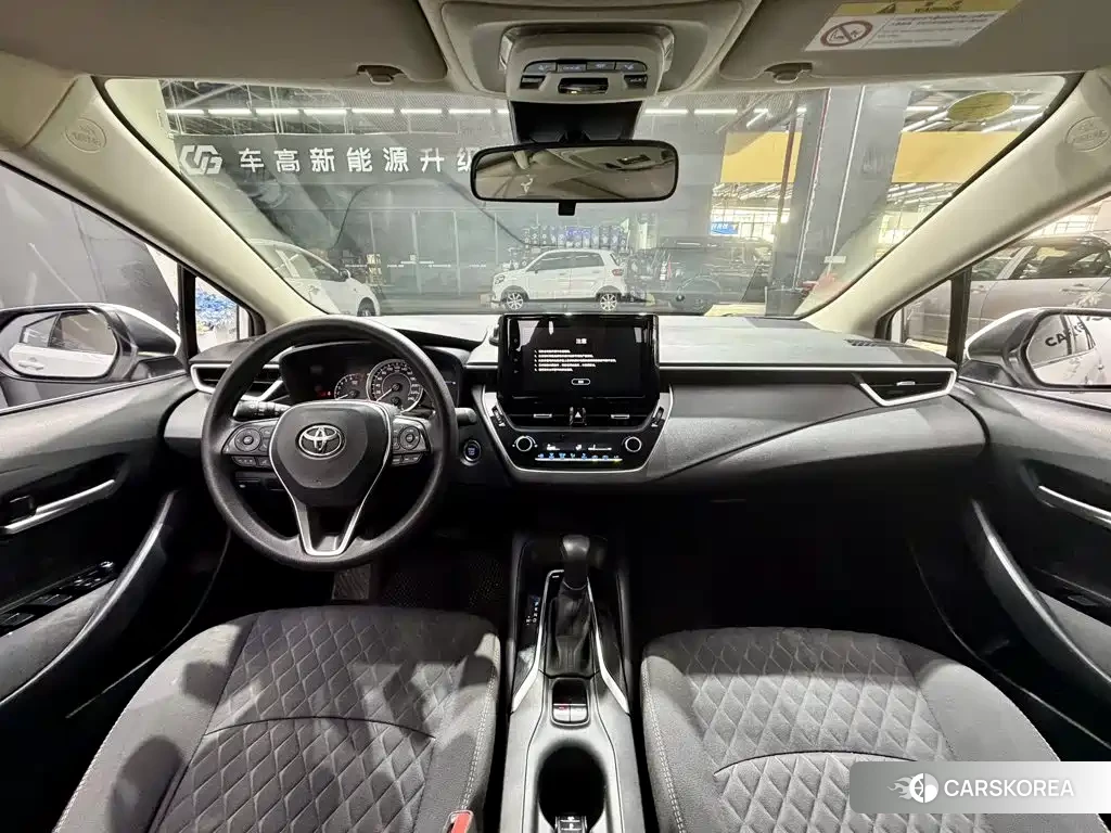 Toyota Allion 2023 Белый из Китая, фото 4