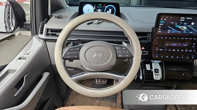Hyundai Staria 2025 Белый из Кореи, фото 4